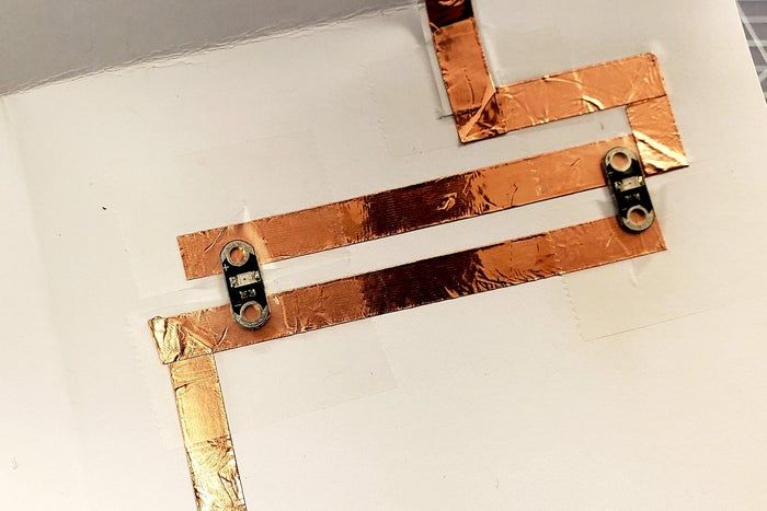 手把手教你制作会发光的节日贺卡,无需按钮自动点亮-第30张图片-趣作屋 手把手教你制作会发光的节日贺卡,无需按钮自动点亮-第30张图片-趣作屋