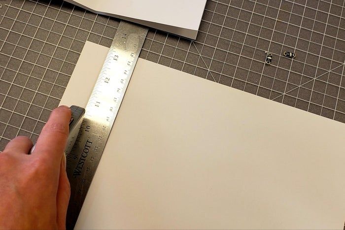 手把手教你制作会发光的节日贺卡,无需按钮自动点亮-第14张图片-趣作屋 手把手教你制作会发光的节日贺卡,无需按钮自动点亮-第14张图片-趣作屋