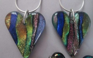 手把手教你用废玻璃制作独特二向色吊坠