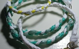 用塑料袋DIY手链教程