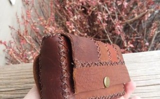 用边角皮料手工制作个性皮带挂包的详细教程