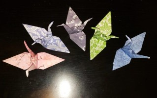 超简单千纸鹤折法教程，一学就会的手工折纸指南