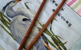 手工刺绣卷轴制作教程：低成本DIY方法