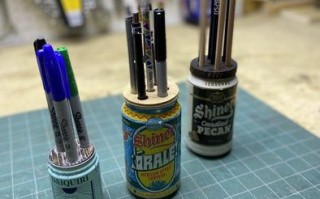 废旧饮料罐DIY笔筒教程