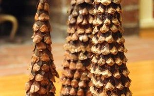 用松果制作创意圣诞装饰品教程