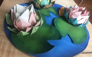 零基础也能轻松折出莲花折纸变体，附详细步骤与创意装饰