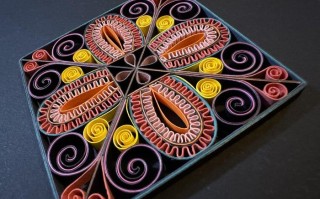 超实用手工教程：用彩色卡纸制作立体卷纸装饰品