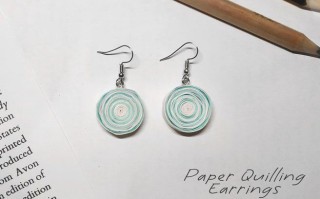 用纸做手工耳环的简单方法