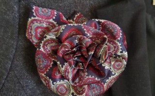 旧领带改造：简易丝绸胸花制作指南