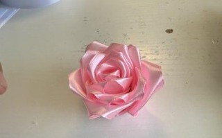 丝带手工玫瑰制作教程，简单易学永不凋谢