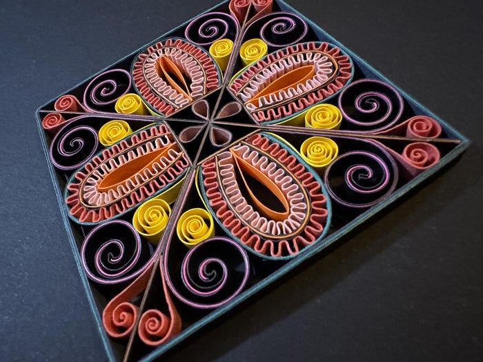 超实用手工教程：用彩色卡纸制作立体卷纸装饰品-第3张图片-趣作屋