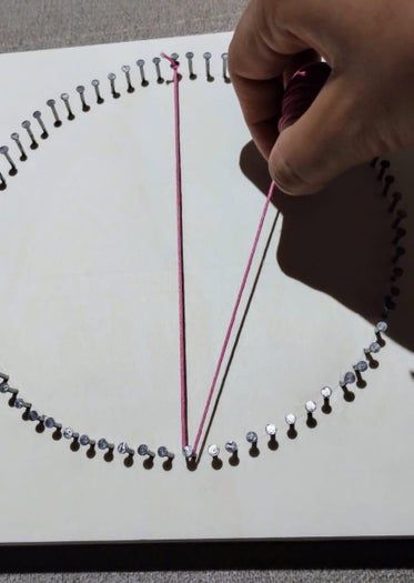 零基础也能做的线绳编织艺术 DIY教程-第13张图片-趣作屋 零基础也能做的线绳编织艺术 DIY教程-第13张图片-趣作屋