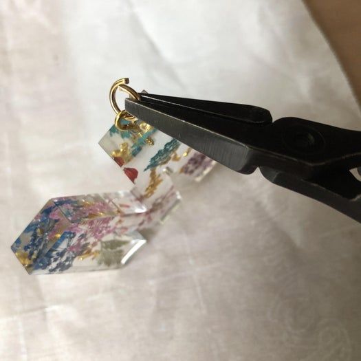 手工制作闪亮树脂字母钥匙扣教程-第46张图片-趣作屋 手工制作闪亮树脂字母钥匙扣教程-第46张图片-趣作屋