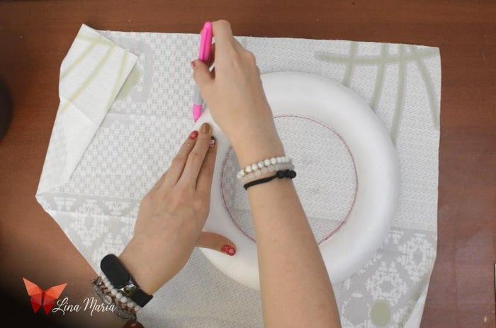 低成本开心果壳圣诞花环DIY教程-第4张图片-趣作屋