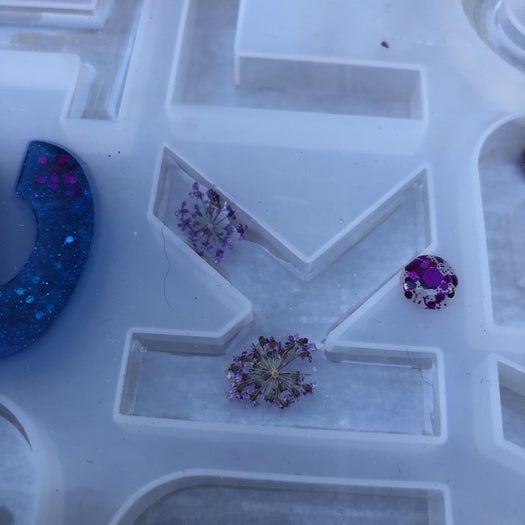 手工制作闪亮树脂字母钥匙扣教程-第29张图片-趣作屋 手工制作闪亮树脂字母钥匙扣教程-第29张图片-趣作屋