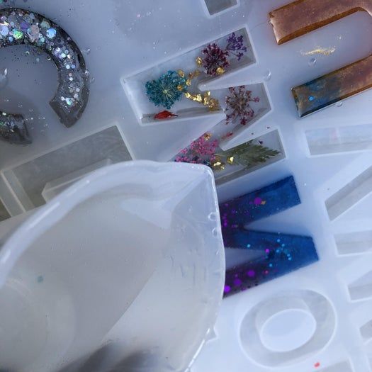 手工制作闪亮树脂字母钥匙扣教程-第30张图片-趣作屋 手工制作闪亮树脂字母钥匙扣教程-第30张图片-趣作屋