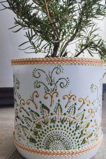 旧瓶变花盆:环保手工DIY教程-第2张图片-趣作屋 旧瓶变花盆:环保手工DIY教程-第2张图片-趣作屋