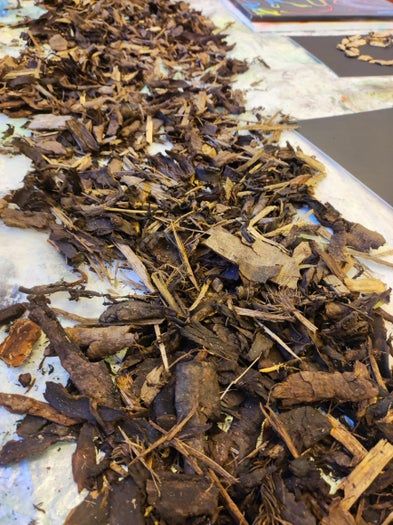 低成本手工制作创意树皮小艺术品教程-第6张图片-趣作屋