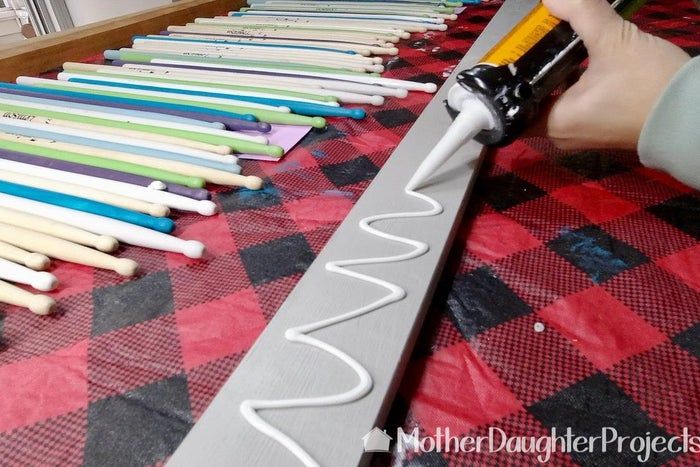 低成本DIY鼓棒墙面装饰教程,打造个性客厅-第12张图片-趣作屋 低成本DIY鼓棒墙面装饰教程,打造个性客厅-第12张图片-趣作屋