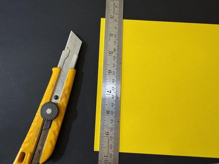 超实用手工教程：用彩色卡纸制作立体卷纸装饰品-第5张图片-趣作屋