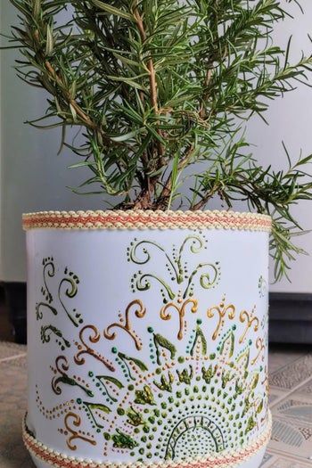 旧瓶变花盆:环保手工DIY教程-第1张图片-趣作屋 旧瓶变花盆:环保手工DIY教程-第1张图片-趣作屋