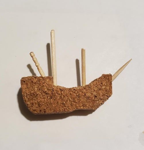 用软木塞低成本DIY海盗船模型,还能浮在水上!-第5张图片-趣作屋 用软木塞低成本DIY海盗船模型,还能浮在水上!-第5张图片-趣作屋