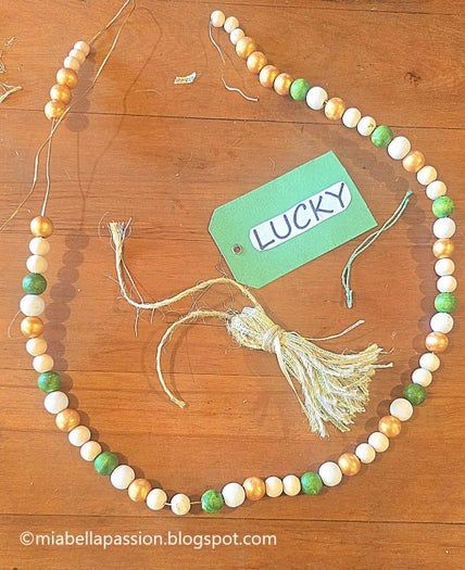 圣帕特里克节手工DIY:幸运流苏珠链挂饰制作教程-第10张图片-趣作屋 圣帕特里克节手工DIY:幸运流苏珠链挂饰制作教程-第10张图片-趣作屋