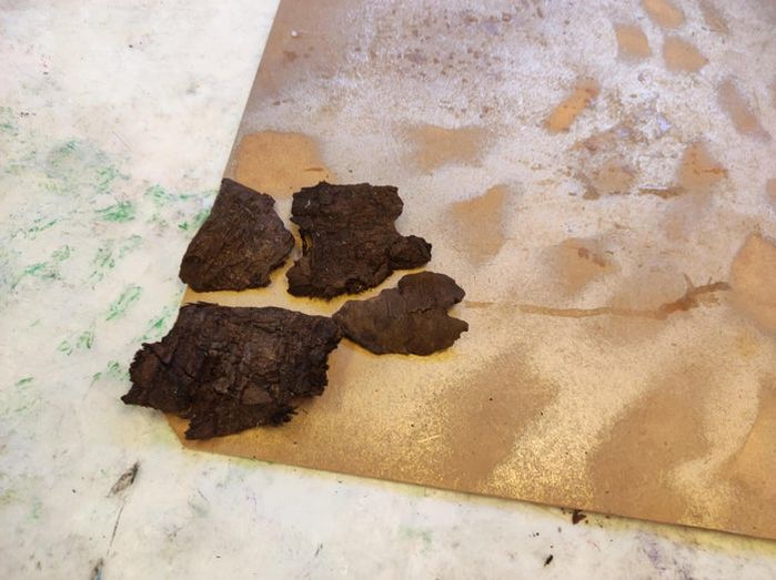 低成本手工制作创意树皮小艺术品教程-第8张图片-趣作屋