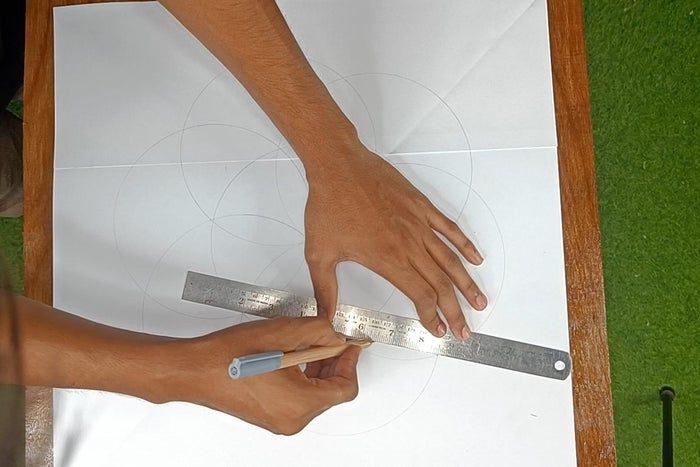 用线做图案的创意手工教程,零基础也能轻松上手-第5张图片-趣作屋 用线做图案的创意手工教程,零基础也能轻松上手-第5张图片-趣作屋