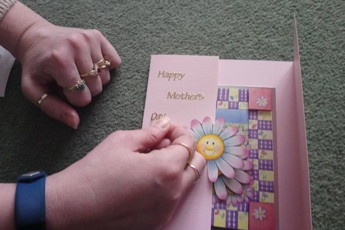 5元手工贺卡教程，母亲节卡片DIY制作指南-第8张图片-趣作屋