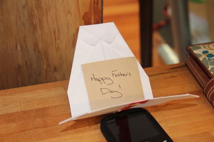 父亲节创意贺卡DIY：手工衬衫领带贺卡制作教程-第23张图片-趣作屋