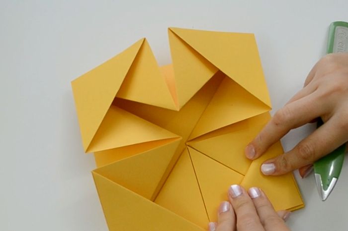 手工制作感恩节餐巾折叠贺卡教程-第19张图片-趣作屋