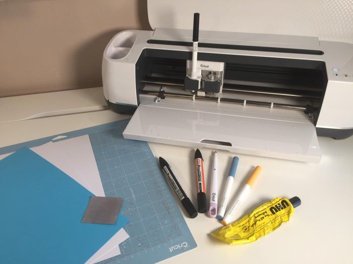 手工制作企鹅贺卡教程,零基础也能轻松上手-第1张图片-趣作屋 手工制作企鹅贺卡教程,零基础也能轻松上手-第1张图片-趣作屋