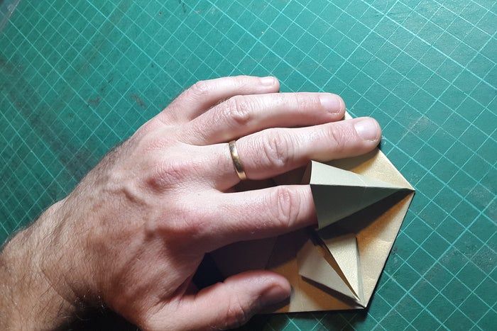 DIY节日贺卡制作教程,六边形立体星形贺卡轻松上手-第15张图片-趣作屋 DIY节日贺卡制作教程,六边形立体星形贺卡轻松上手-第15张图片-趣作屋