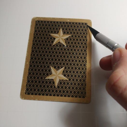 手工制作隐藏贵重物品的空心扑克牌教程-第4张图片-趣作屋 手工制作隐藏贵重物品的空心扑克牌教程-第4张图片-趣作屋