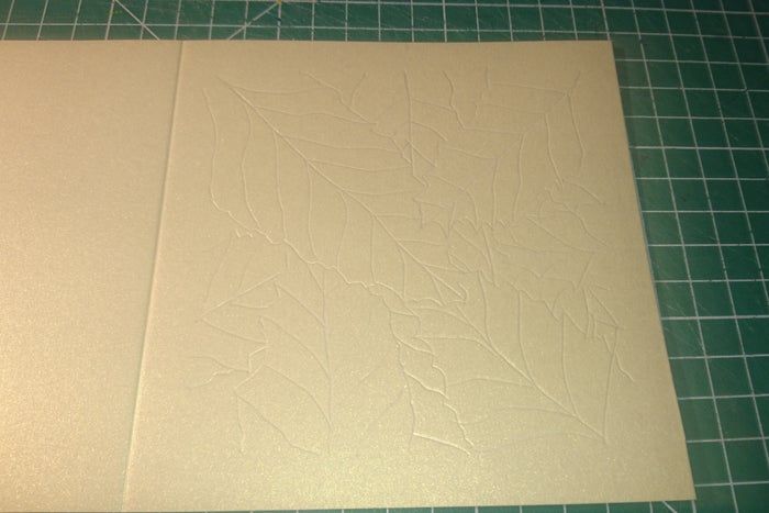 手工制作立体蝴蝶贺卡教程,轻松打造生日惊喜-第12张图片-趣作屋 手工制作立体蝴蝶贺卡教程,轻松打造生日惊喜-第12张图片-趣作屋