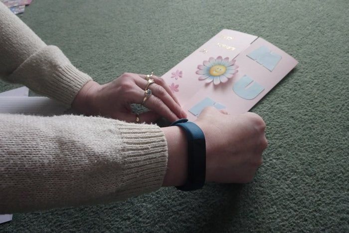 5元手工贺卡教程，母亲节卡片DIY制作指南-第10张图片-趣作屋