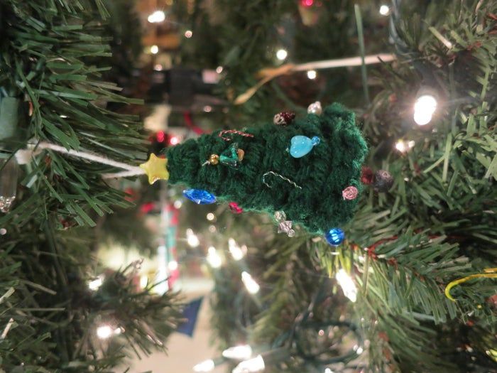 轻松DIY：钩针小树圣诞挂饰教程-第1张图片-趣作屋