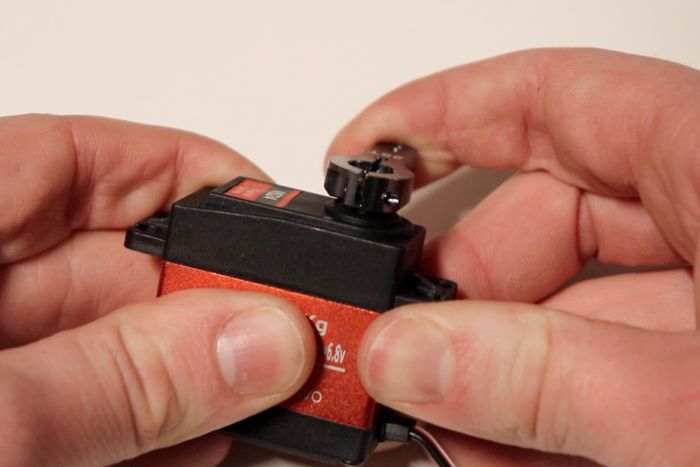 自制电动圣诞袜摆动装置教程-第6张图片-趣作屋 自制电动圣诞袜摆动装置教程-第6张图片-趣作屋