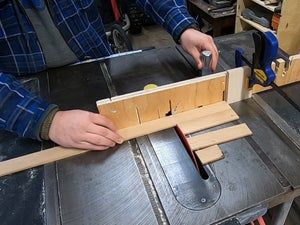 废旧木条巧变花环装饰教程-第15张图片-趣作屋