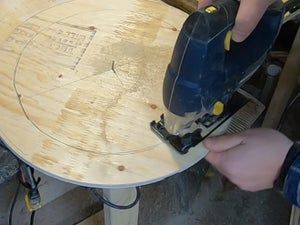 废旧木条巧变花环装饰教程-第11张图片-趣作屋