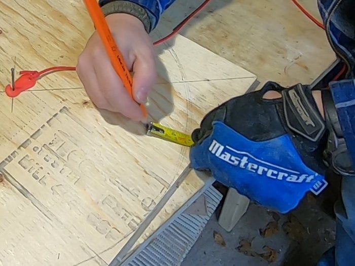 废旧木条巧变花环装饰教程-第8张图片-趣作屋