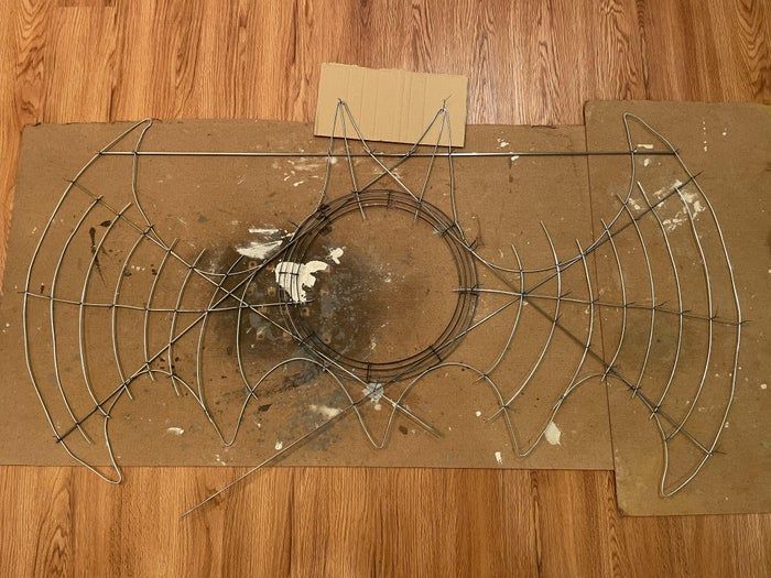 亲子DIY教程：轻松制作蝙蝠侠主题花环-第8张图片-趣作屋