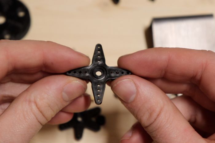 自制电动圣诞袜摆动装置教程-第8张图片-趣作屋 自制电动圣诞袜摆动装置教程-第8张图片-趣作屋