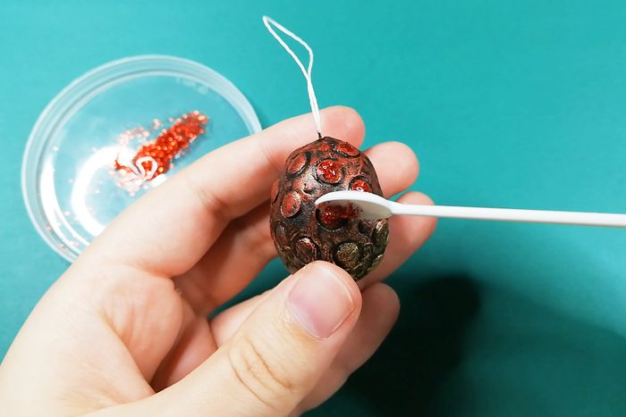 圣诞节专属手工龙蛋挂饰制作指南-第19张图片-趣作屋 圣诞节专属手工龙蛋挂饰制作指南-第19张图片-趣作屋