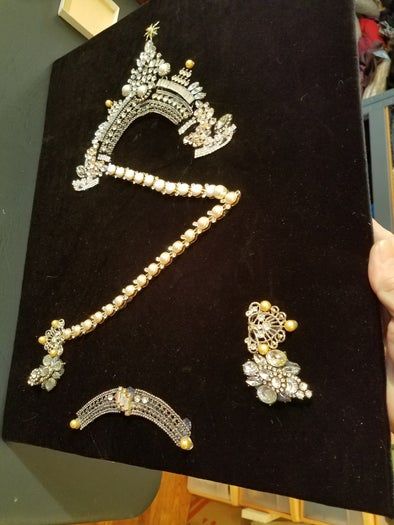 低成本手工制作闪亮圣诞树装饰-第7张图片-趣作屋 低成本手工制作闪亮圣诞树装饰-第7张图片-趣作屋