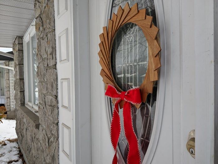 废旧木条巧变花环装饰教程-第2张图片-趣作屋