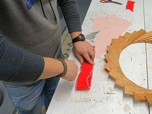 废旧木条巧变花环装饰教程-第31张图片-趣作屋