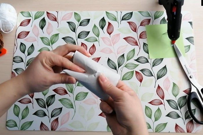 手把手教你DIY圣诞花环装饰-第4张图片-趣作屋 手把手教你DIY圣诞花环装饰-第4张图片-趣作屋