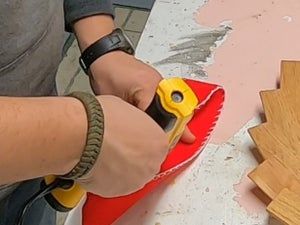 废旧木条巧变花环装饰教程-第30张图片-趣作屋